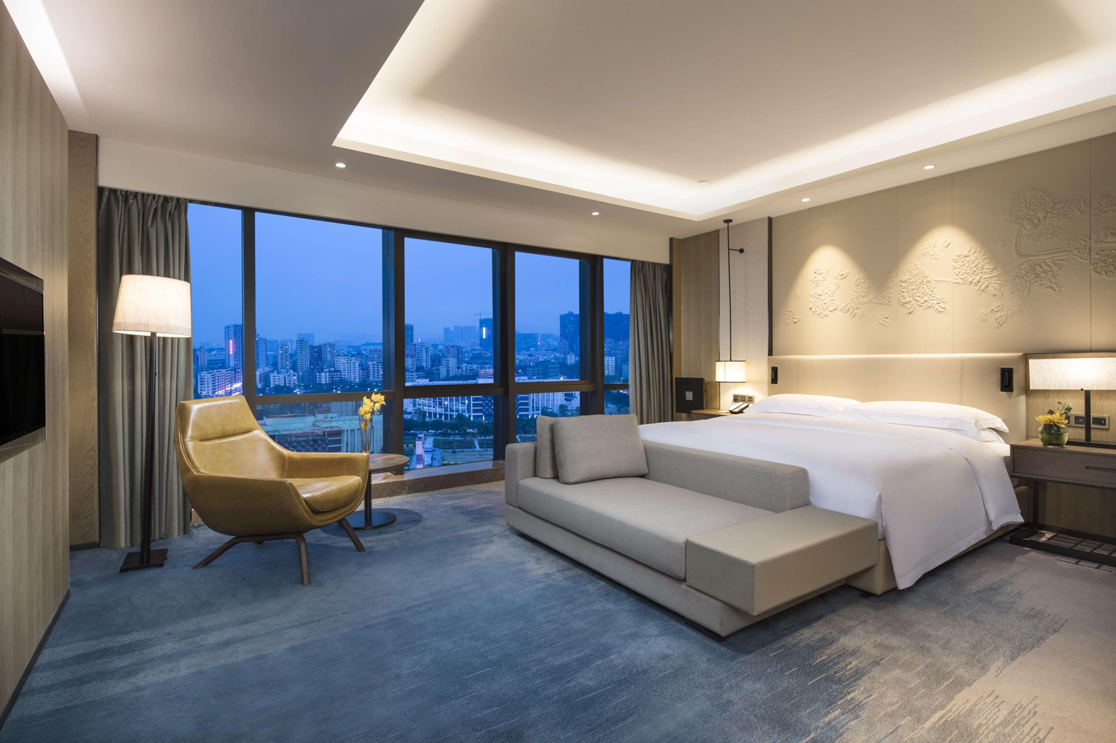 Doubletree By Hilton Hotel Shenzhen Longhua, Near Huawei, Foxcnn, Shenzhen North Railway, Uniwalk & Uniworld Shopping Mall, Sam'S Club Exterior foto