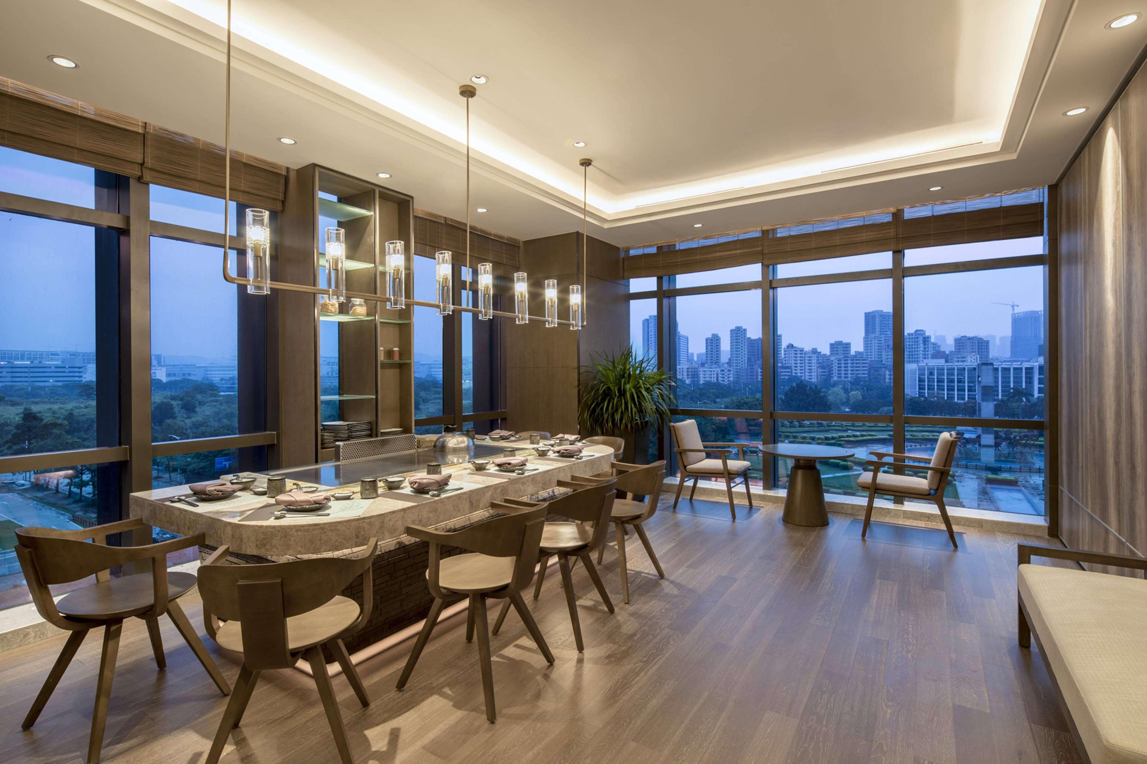 Doubletree By Hilton Hotel Shenzhen Longhua, Near Huawei, Foxcnn, Shenzhen North Railway, Uniwalk & Uniworld Shopping Mall, Sam'S Club Exterior foto