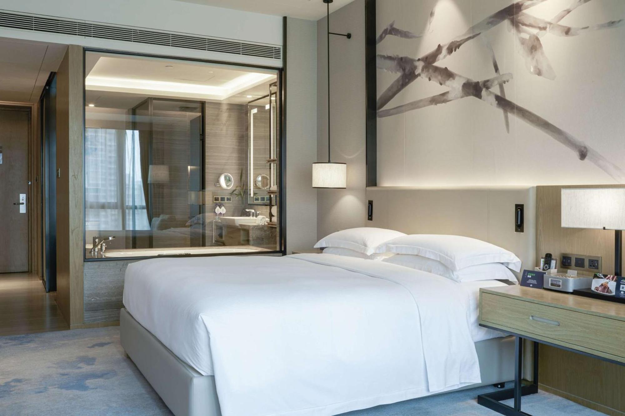 Doubletree By Hilton Hotel Shenzhen Longhua, Near Huawei, Foxcnn, Shenzhen North Railway, Uniwalk & Uniworld Shopping Mall, Sam'S Club Exterior foto